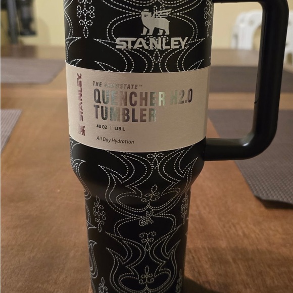 Stanley Barbie Pink and Ken Black Tumbler Set - Picture 6 of 9